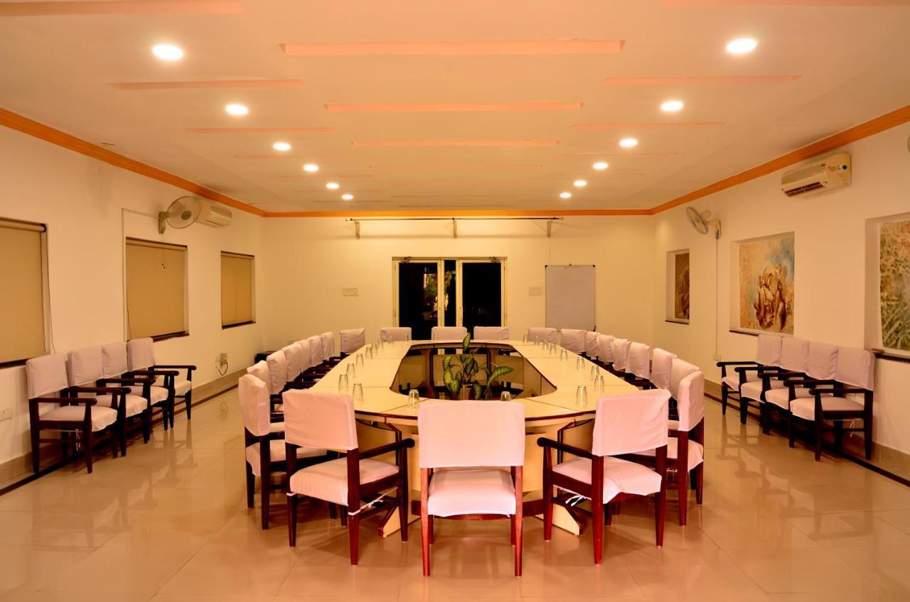 Mpt Payal Khajuraho Hotel Exterior photo